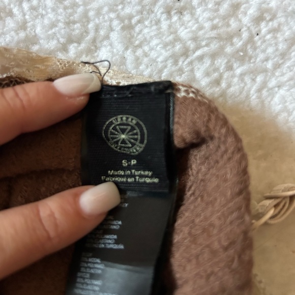 urban outfitters crop top - Picture 3 of 4